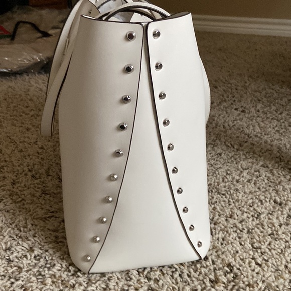 Michael Korse large Manhattan studded tote bag - Picture 8 of 8